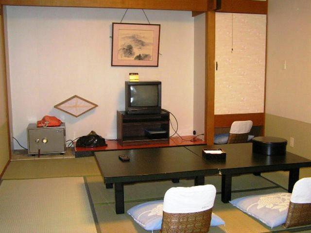 Kadoya Hotel Yamanouchi  Ruang foto
